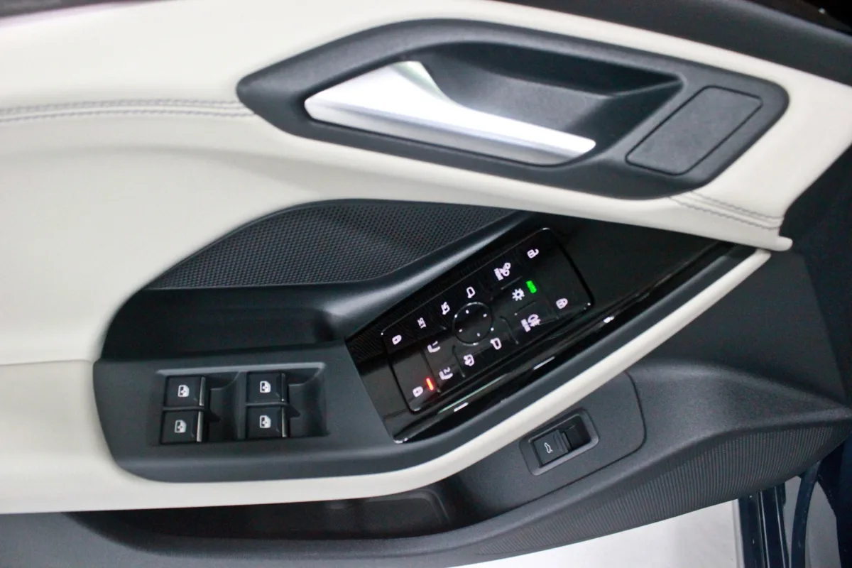 Audi A6 e-tron interior detail