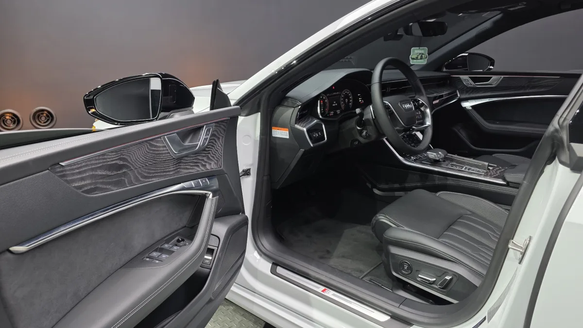 Audi A7 interior detail