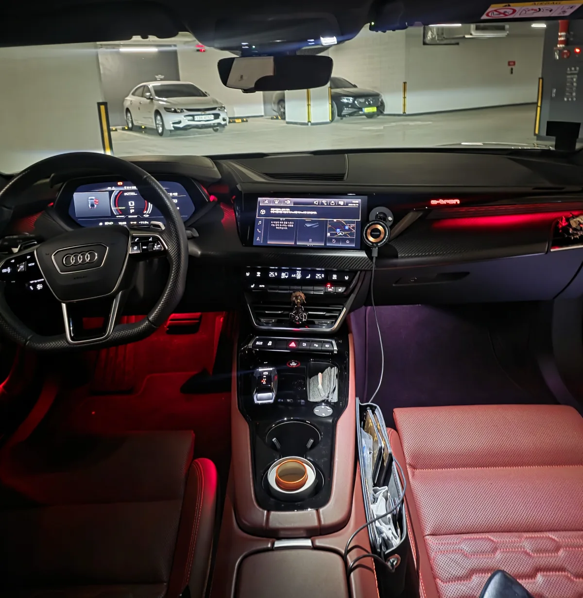 Audi e-tron GT interior detail