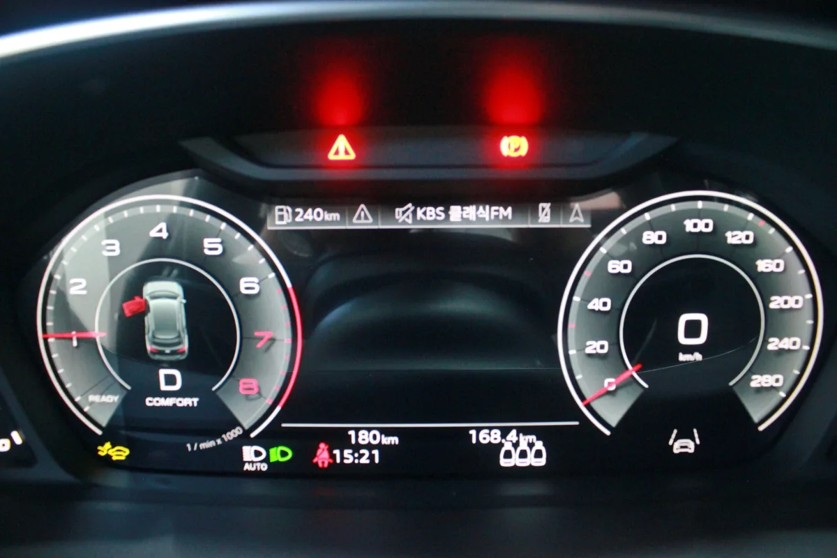 Audi Q3 interior detail