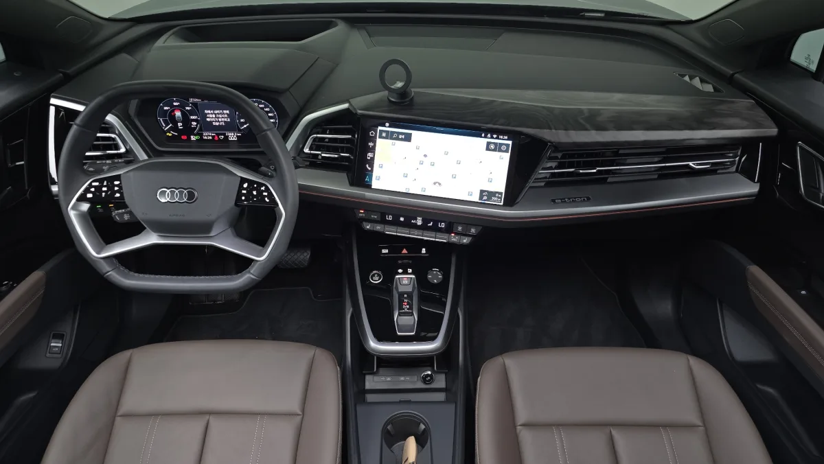 Audi Q4 e-tron interior detail
