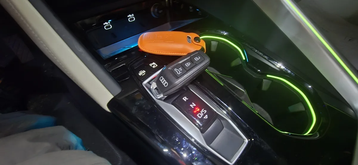 Audi Q5 interior detail