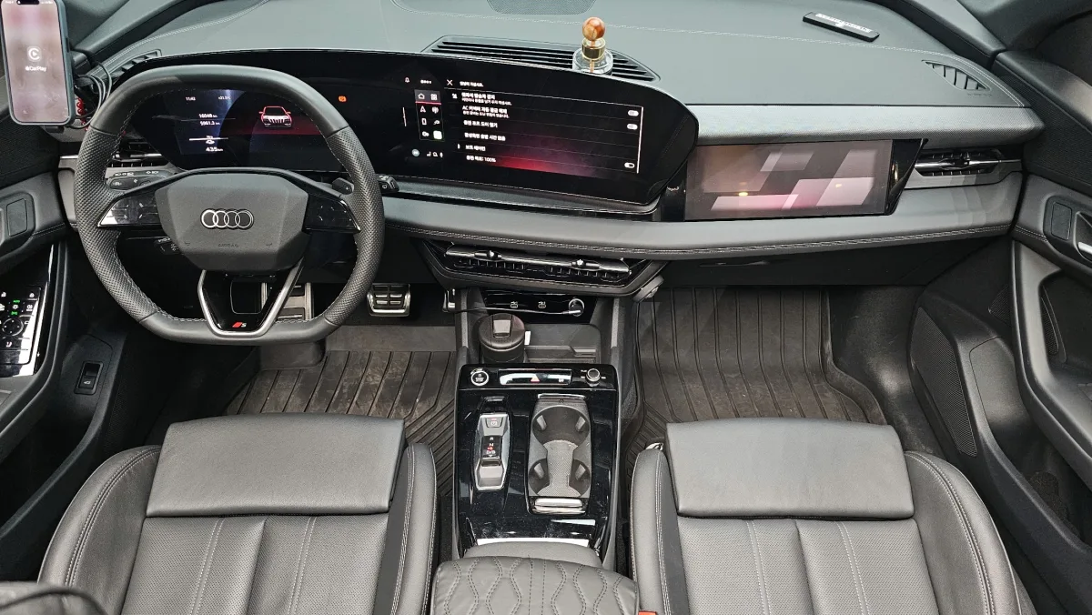 Audi Q6 e-tron interior detail