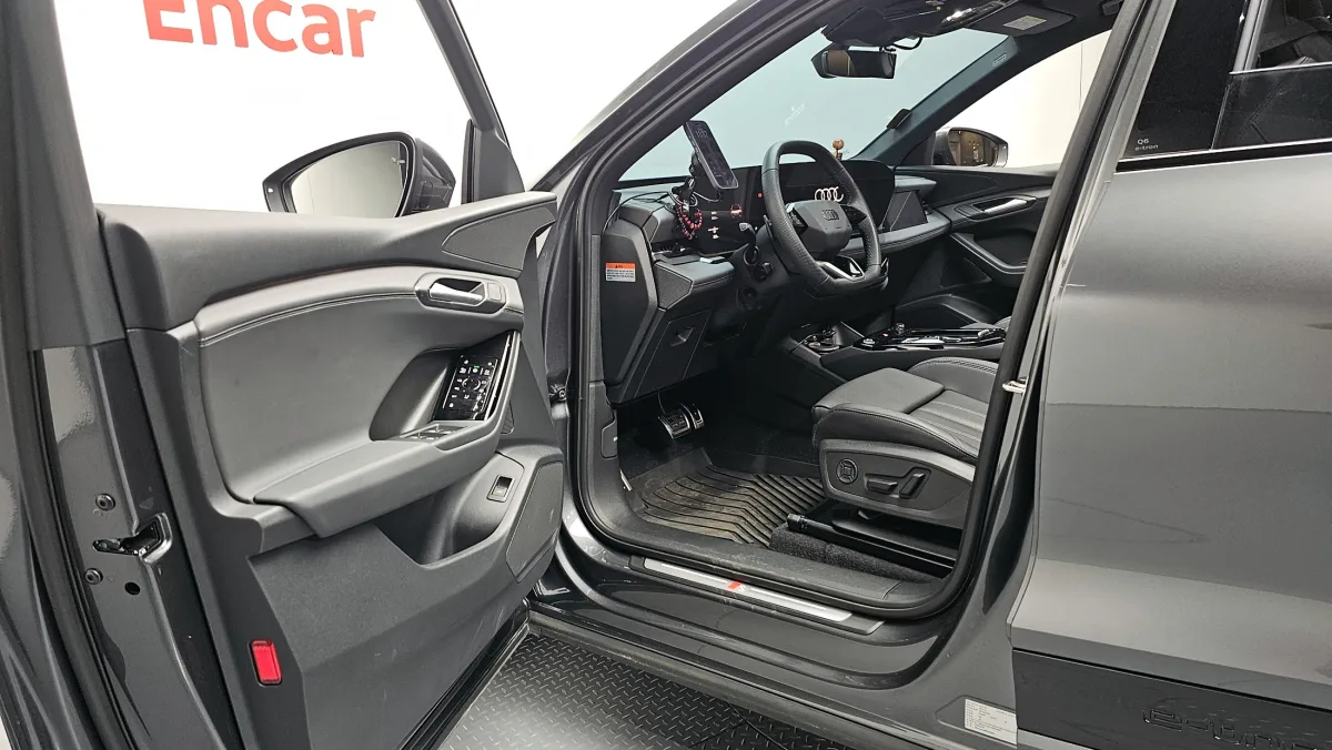 Audi Q6 e-tron interior detail
