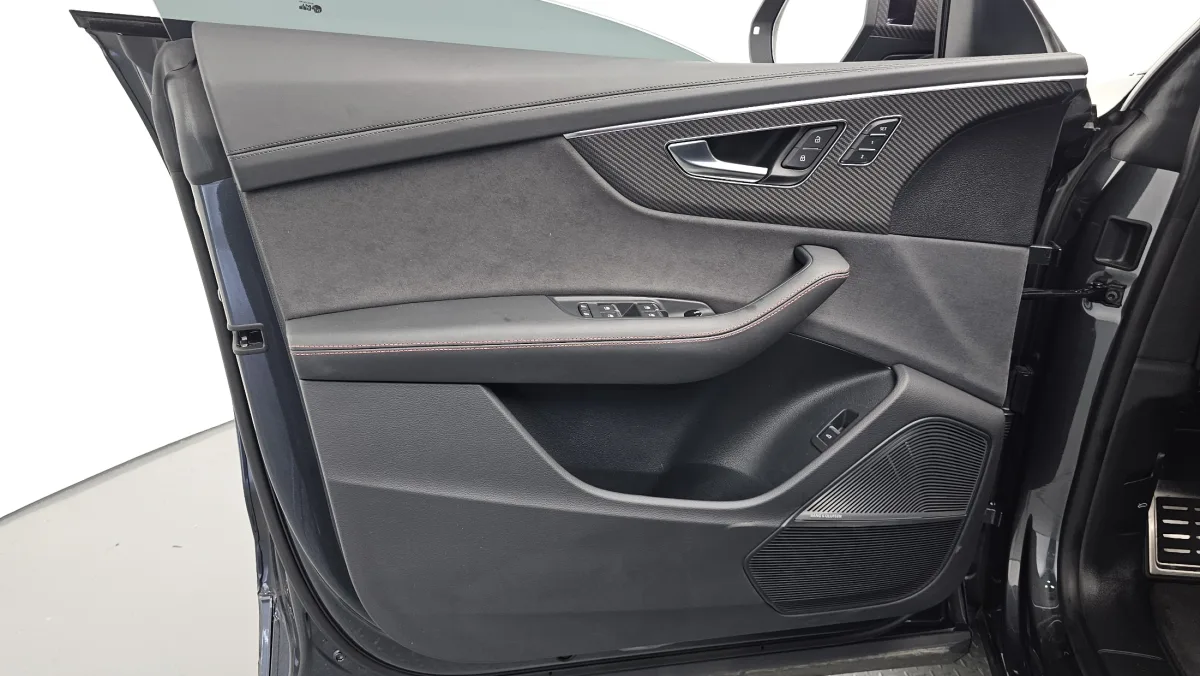 Audi RSQ8 interior detail