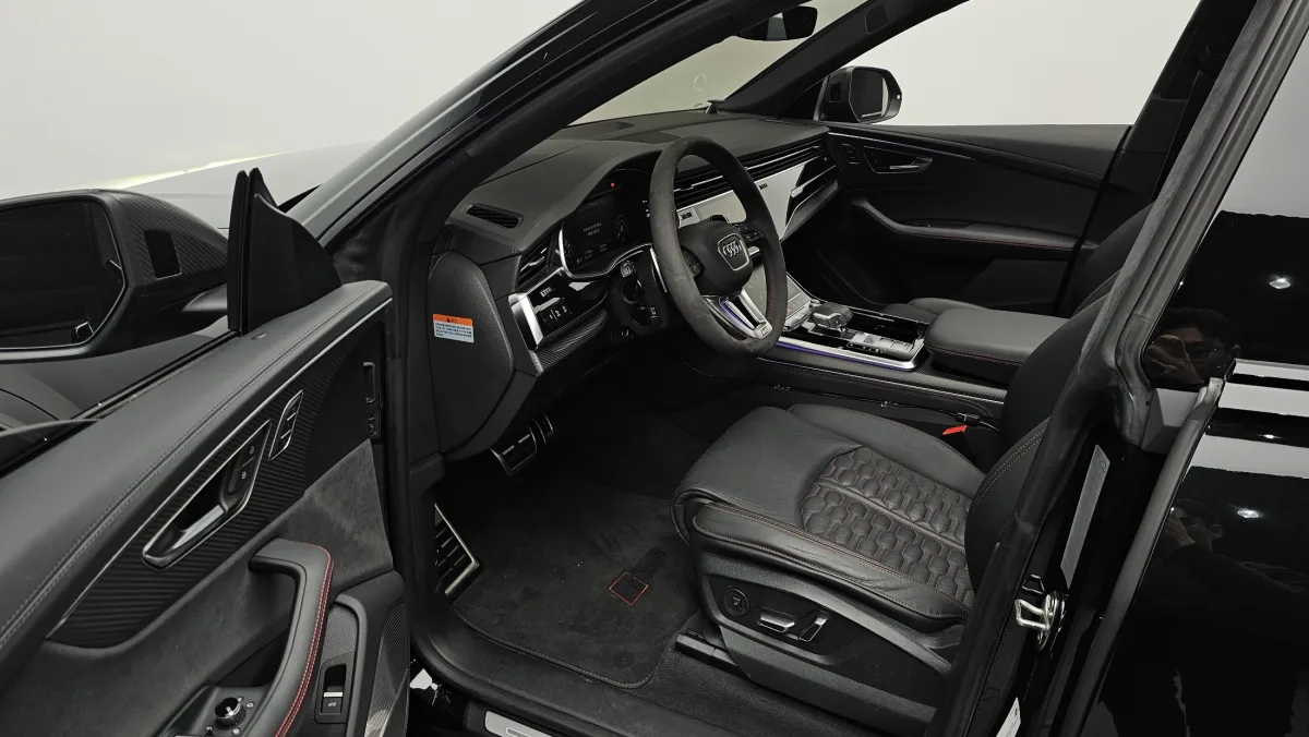 Audi RSQ8 interior detail
