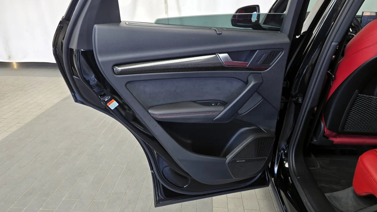 Audi SQ5 interior detail