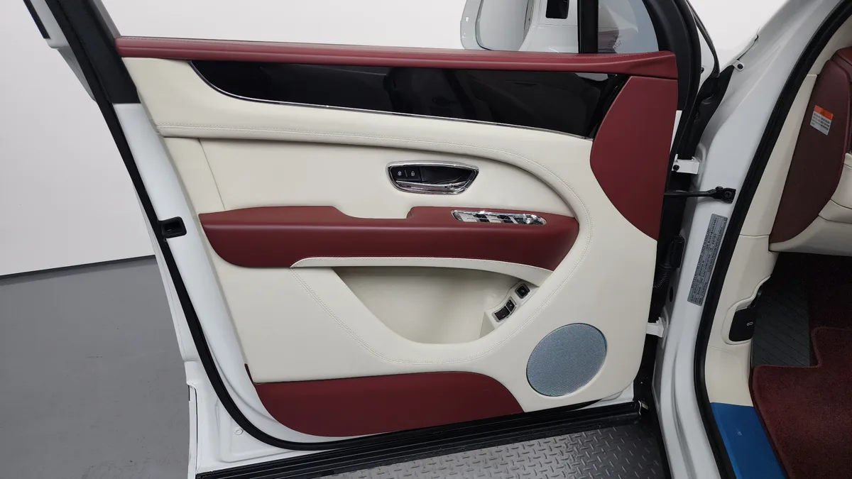 Bentley Bentayga interior detail