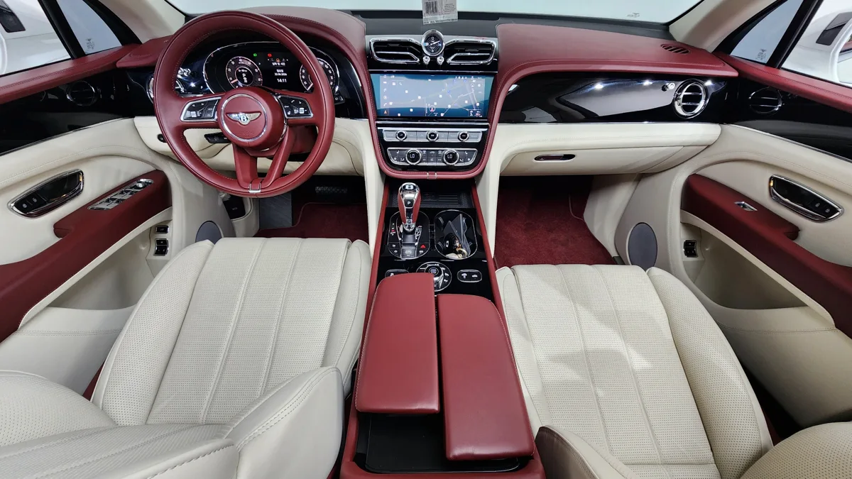 Bentley Bentayga interior detail