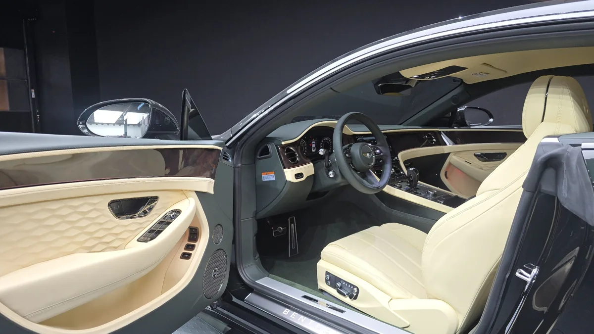 Bentley Continental interior detail