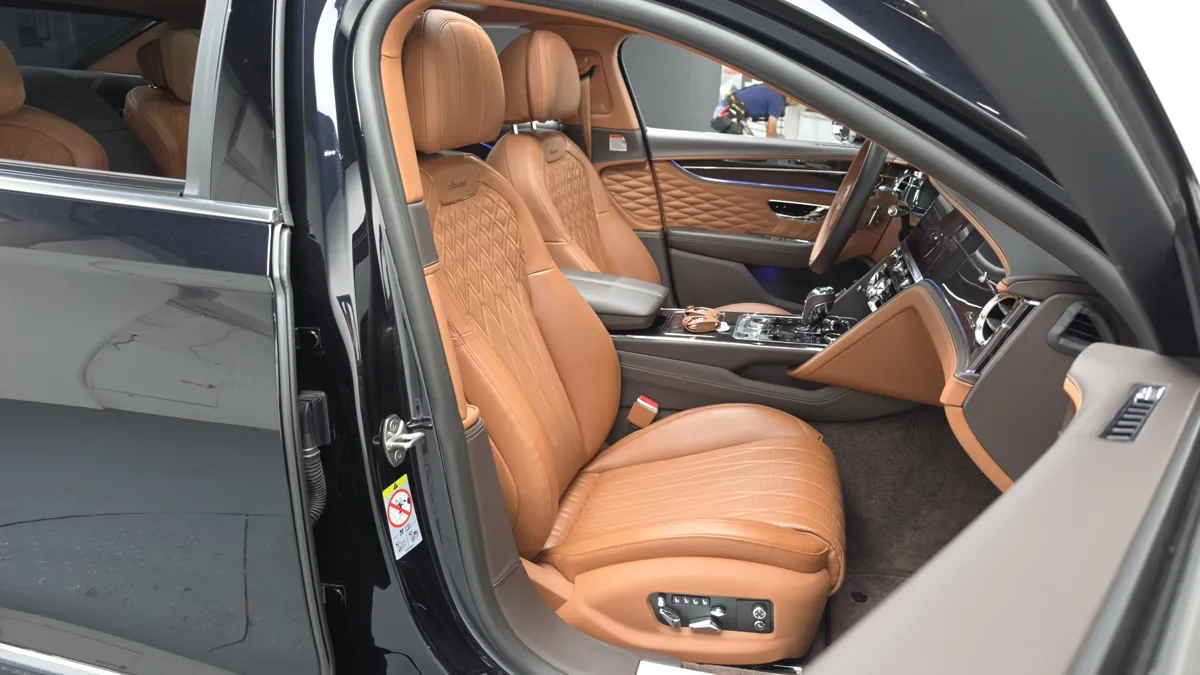 Bentley Flying Spur interior detail