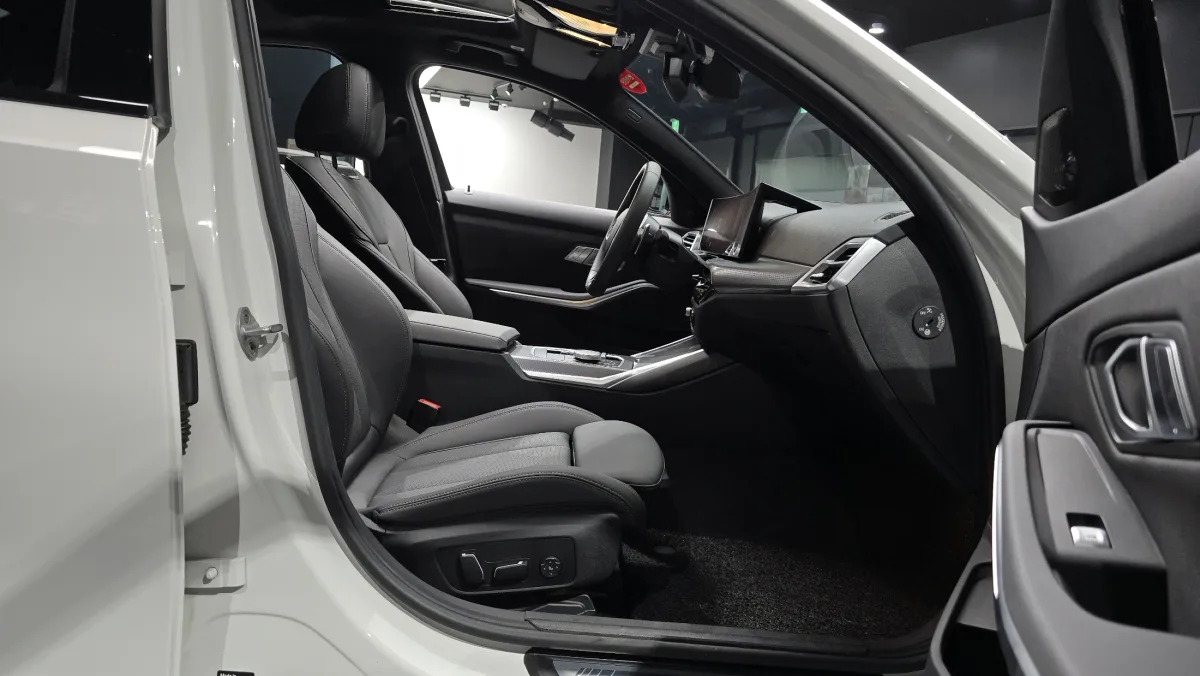 BMW 3 Series interior detail