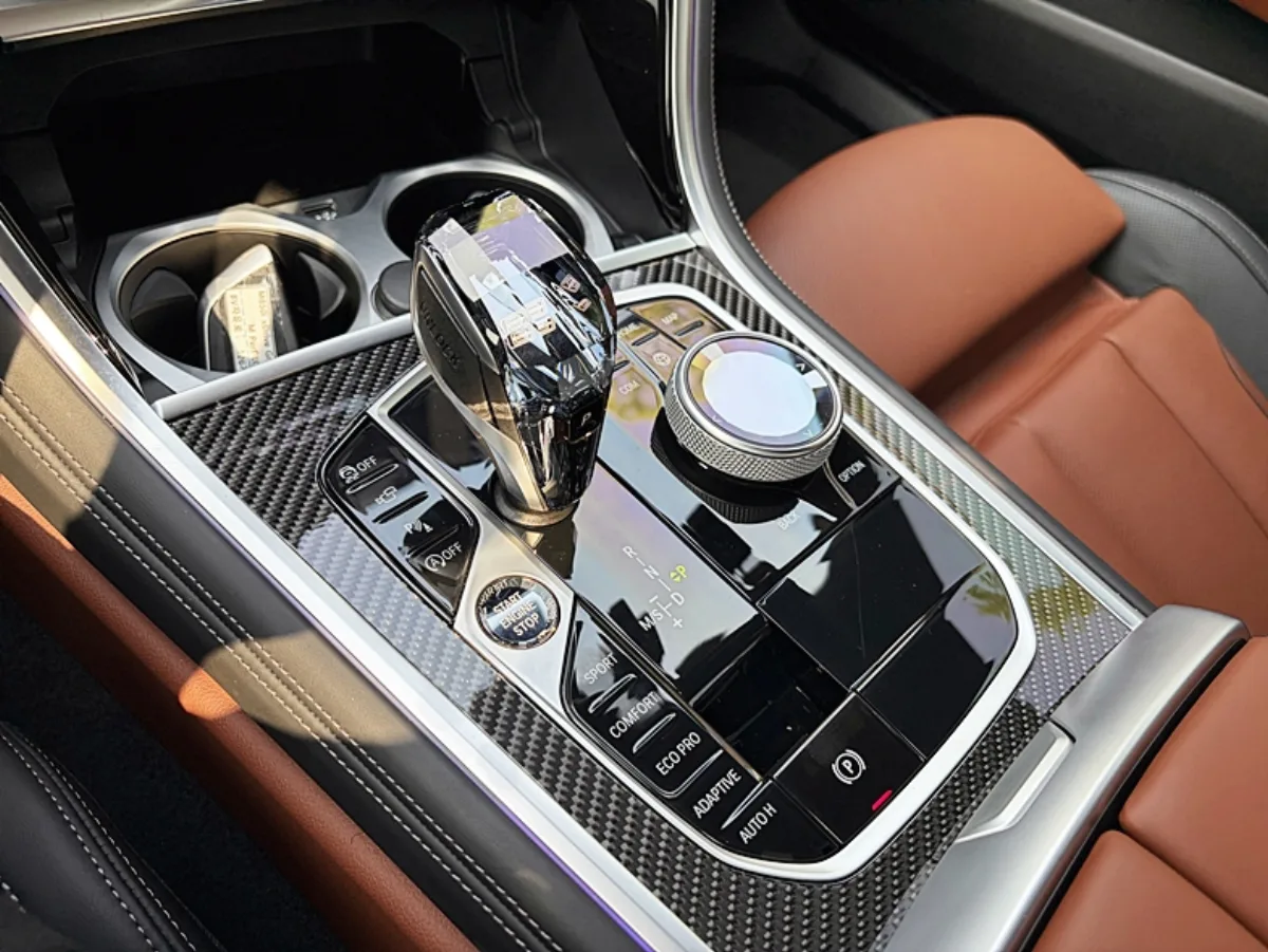 BMW 8 Series interior detail