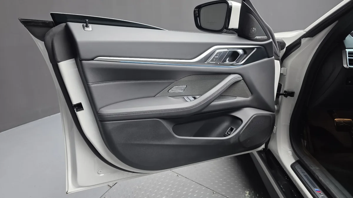 BMW i4 interior detail
