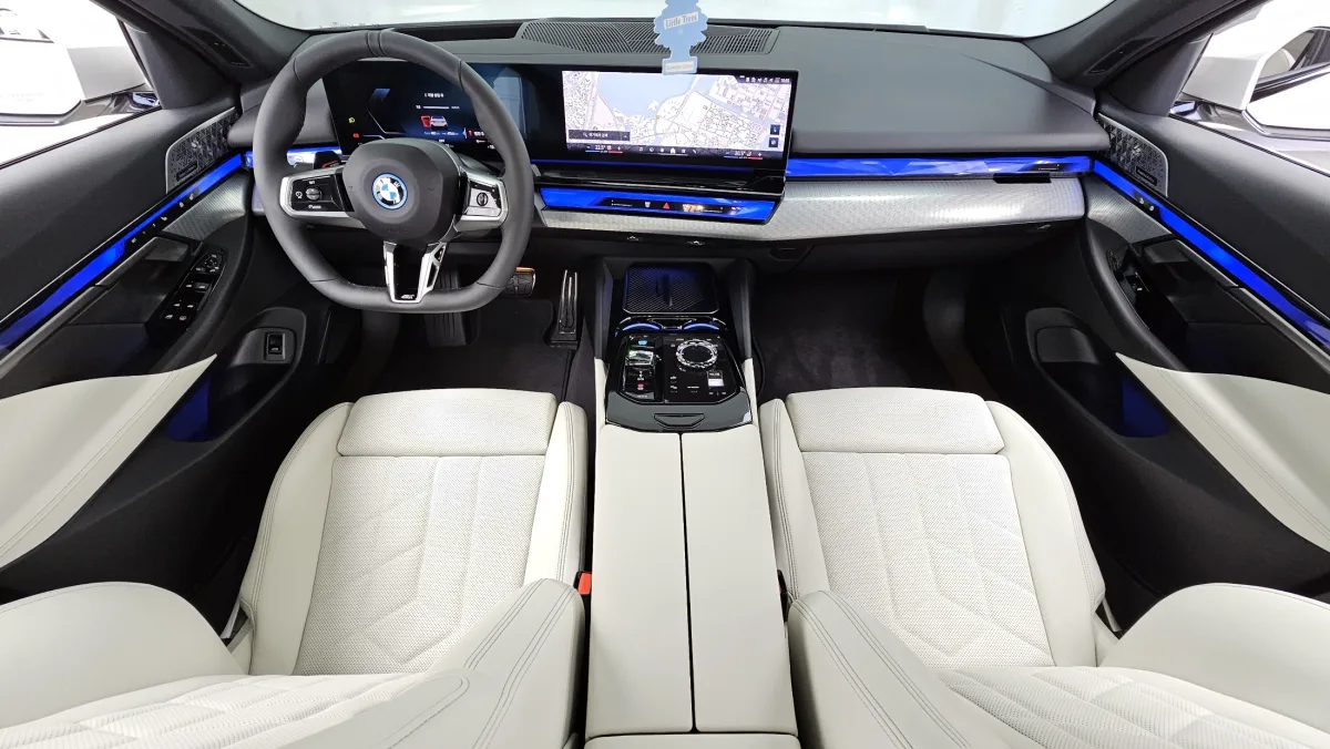 BMW i5 interior detail