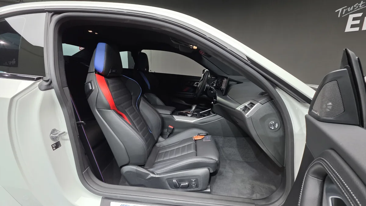 BMW M2 interior detail