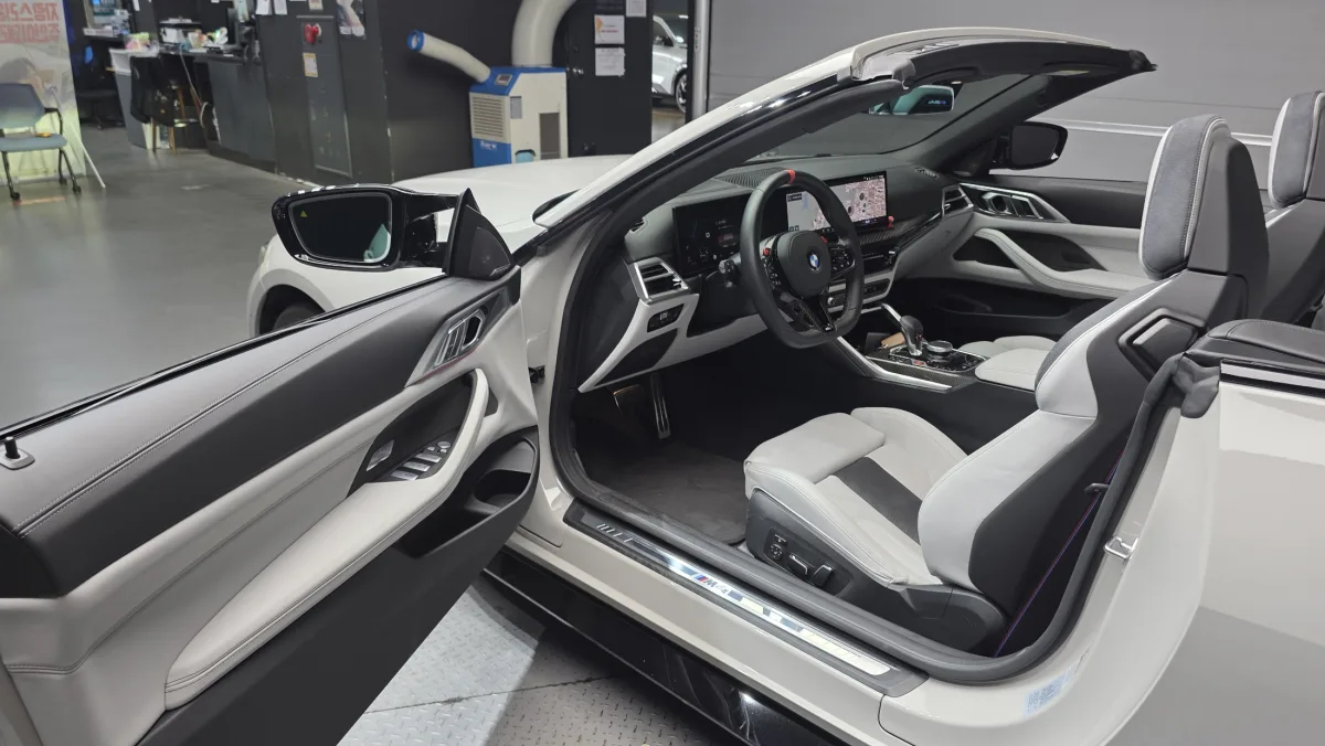 BMW M4 interior detail