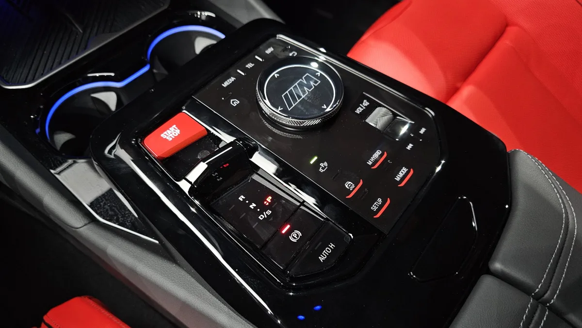 BMW M5 interior detail