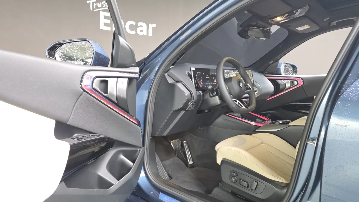 BMW X3 interior detail