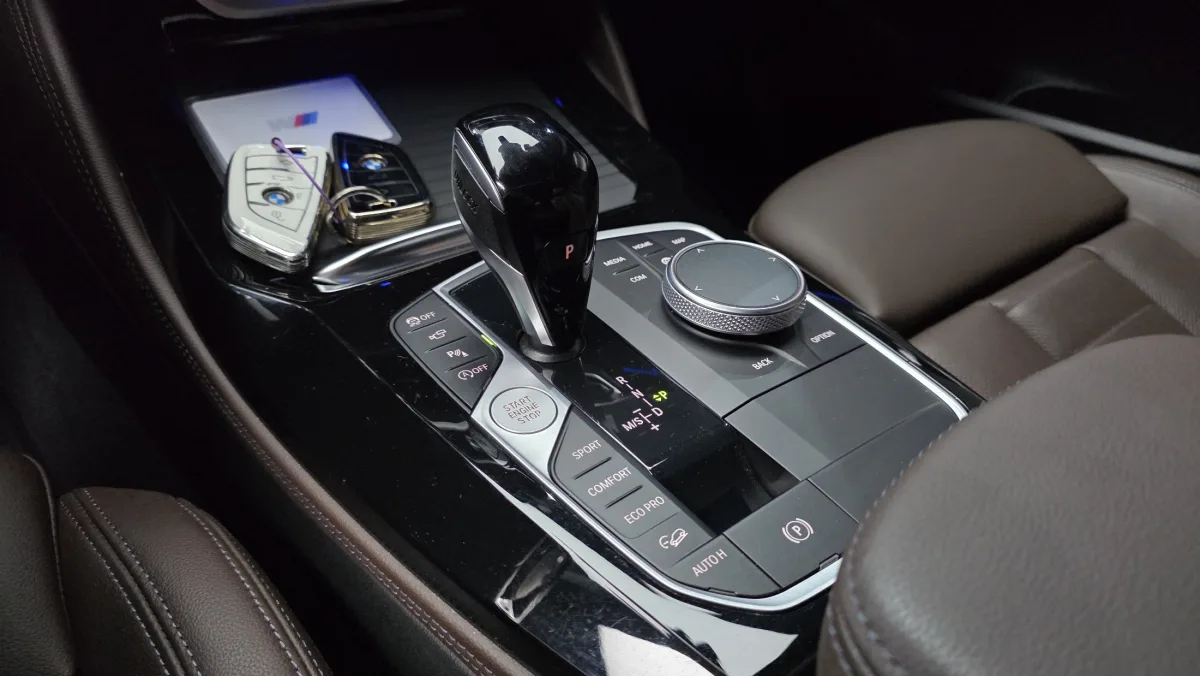 BMW X4 interior detail