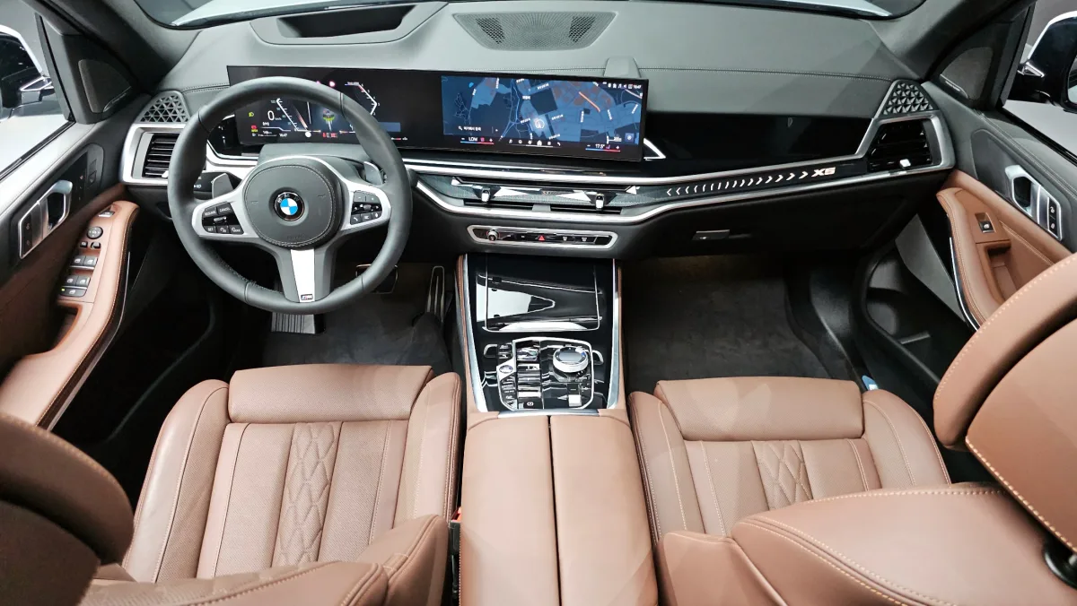 BMW X5 interior detail