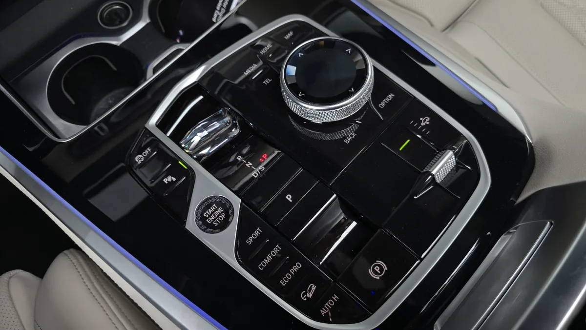 BMW X5 interior detail