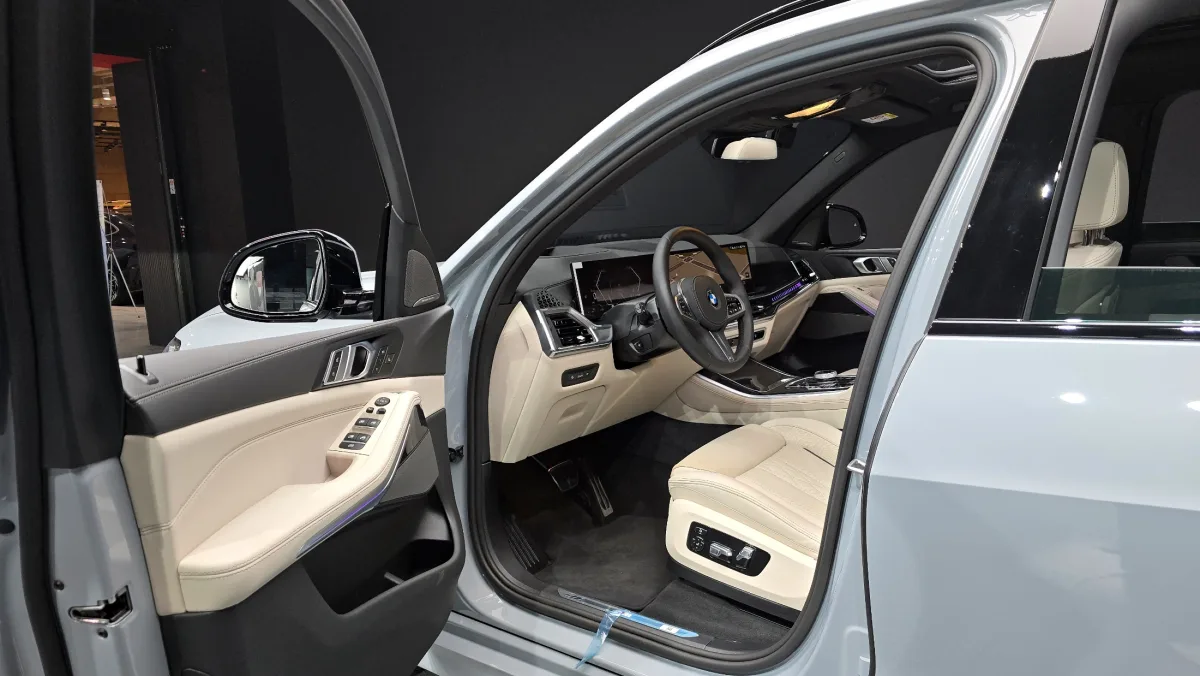 BMW X5 interior detail