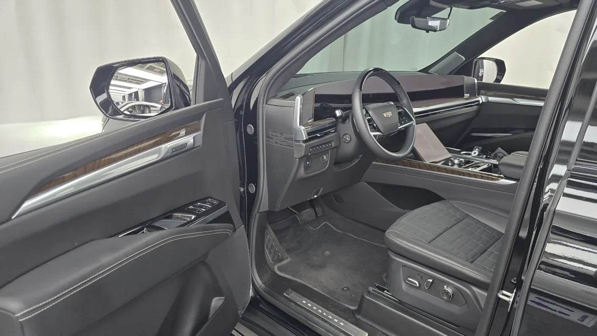 Cadillac Escalade interior detail