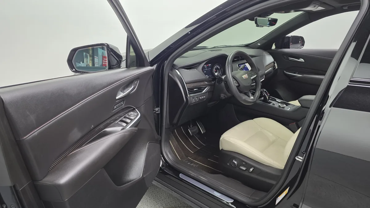 Cadillac XT4 interior detail