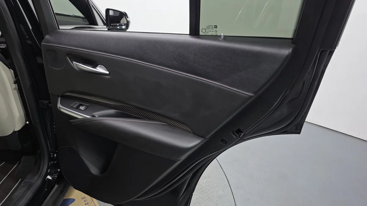 Cadillac XT4 interior detail