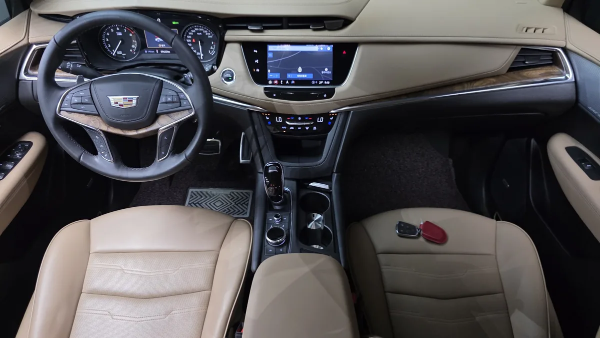 Cadillac XT5 interior detail