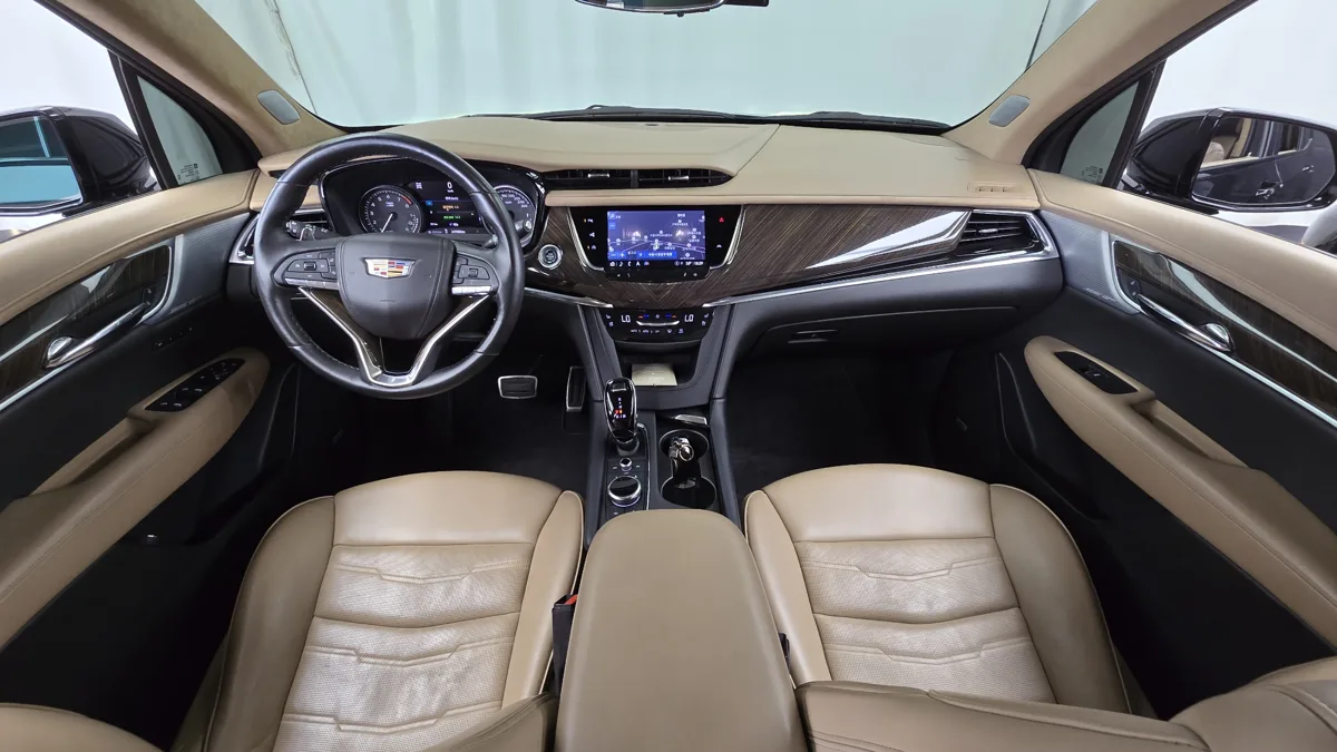 Cadillac XT6 interior detail