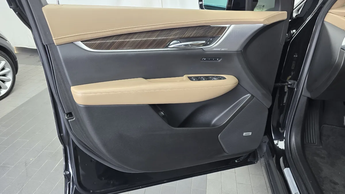 Cadillac XT6 interior detail