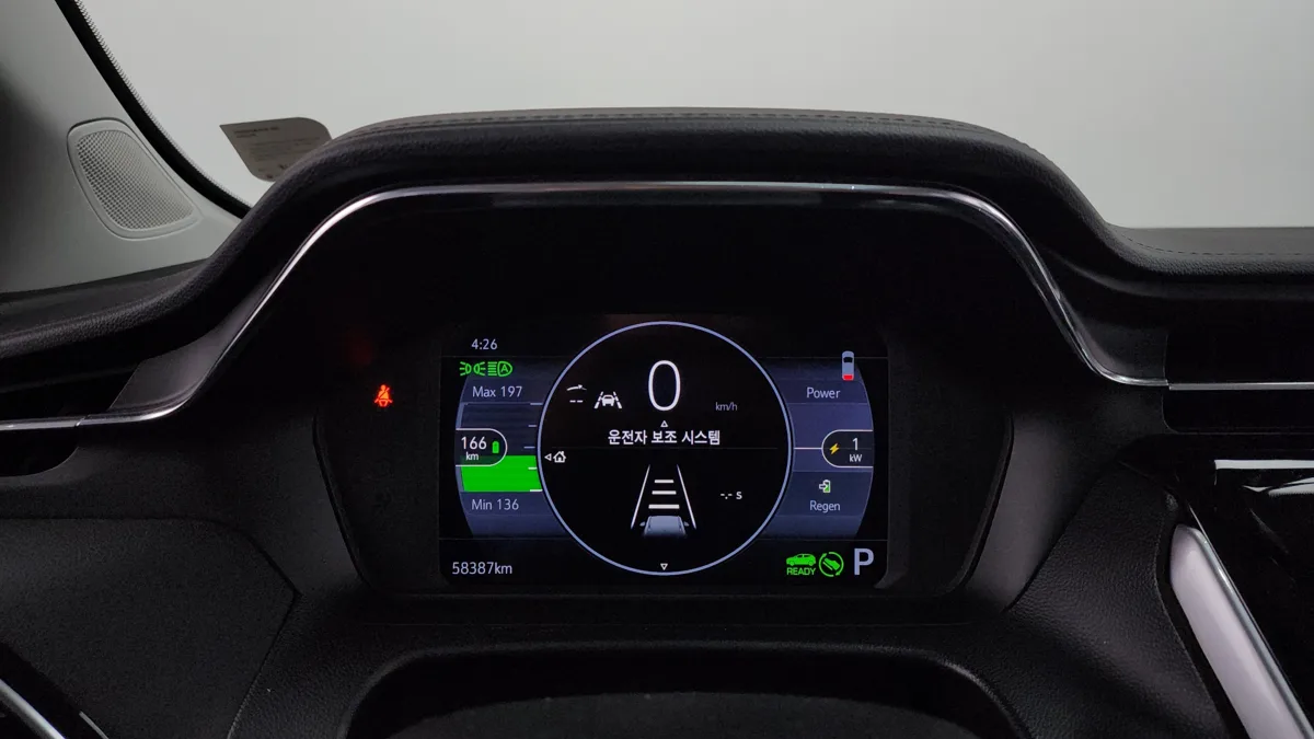 Chevrolet (GM Korea) Bolt EUV interior detail