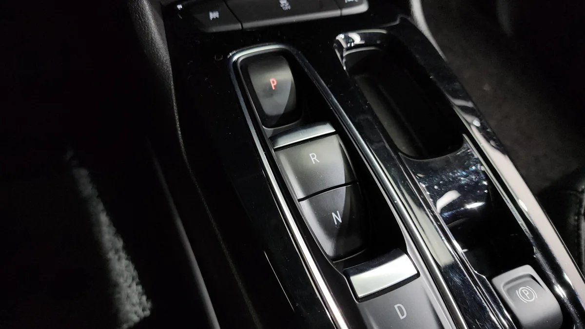 Chevrolet (GM Korea) Bolt EUV interior detail