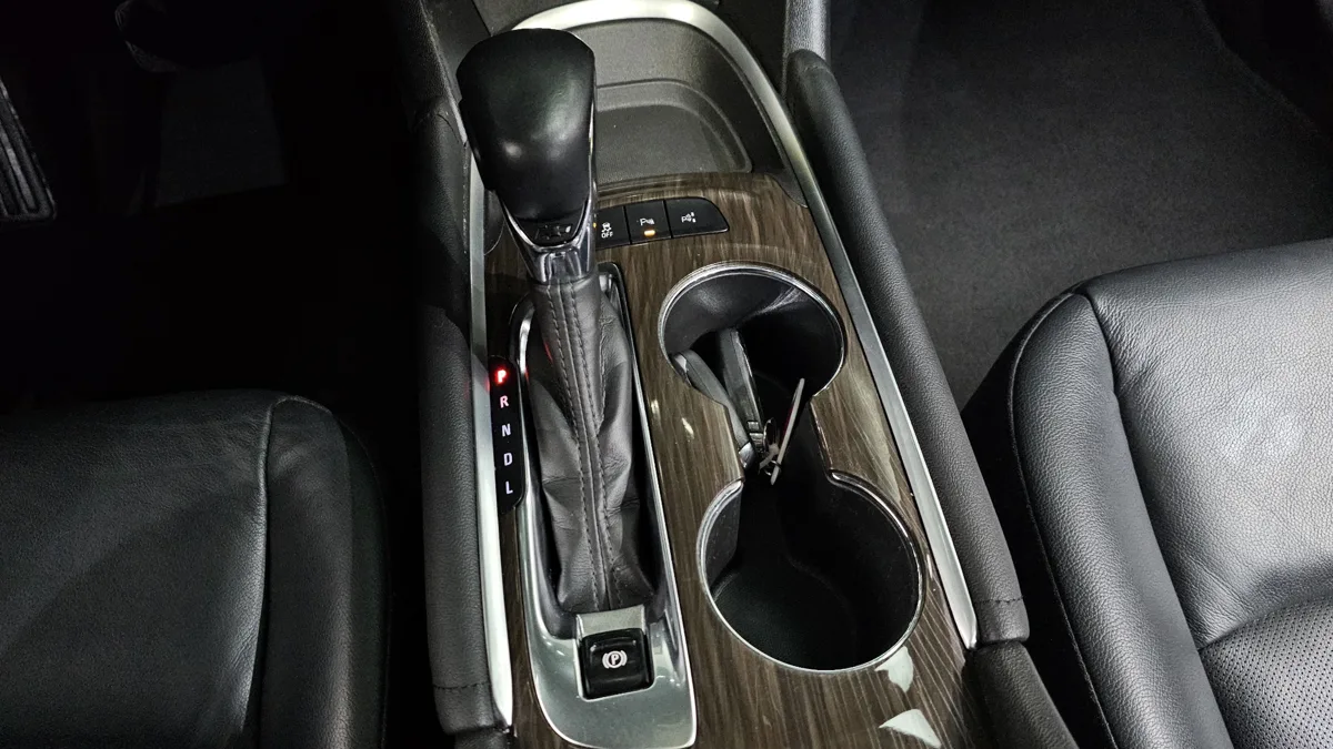 Chevrolet (GM Korea) Malibu interior detail