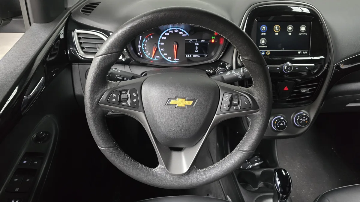 Chevrolet (GM Korea) Spark interior detail