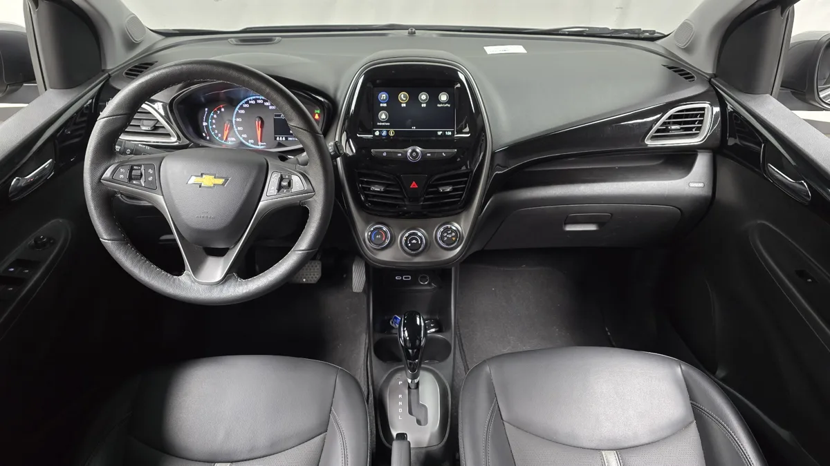 Chevrolet (GM Korea) Spark interior detail