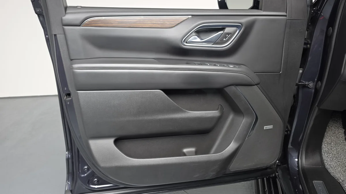 Chevrolet (GM Korea) Tahoe interior detail