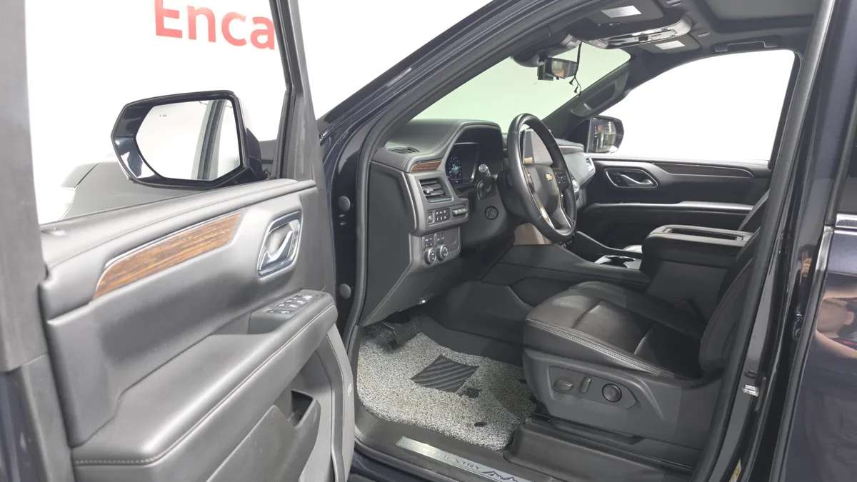 Chevrolet (GM Korea) Tahoe interior detail