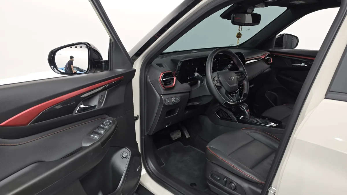 Chevrolet (GM Korea) Trailblazer interior detail