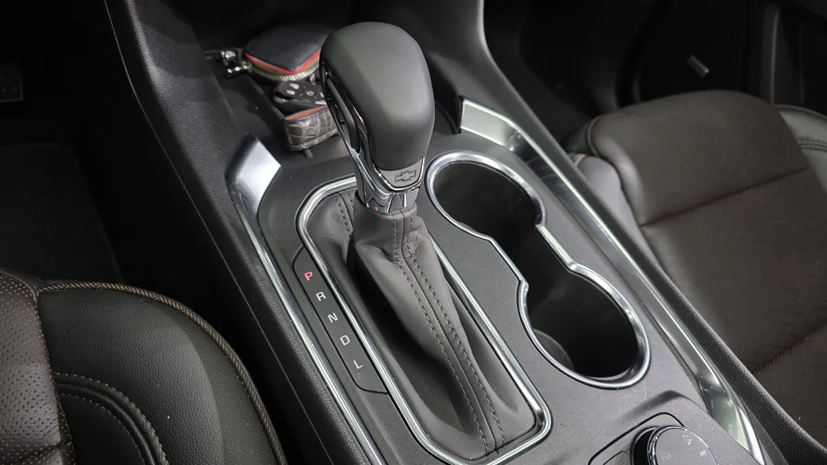 Chevrolet (GM Korea) Traverse interior detail