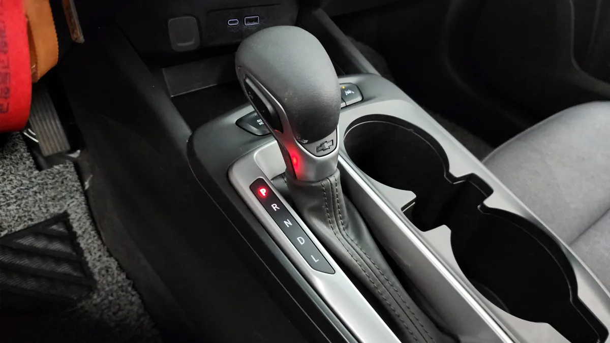 Chevrolet (GM Korea) Trax interior detail