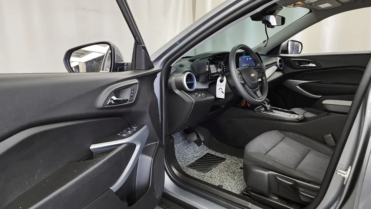 Chevrolet (GM Korea) Trax interior detail