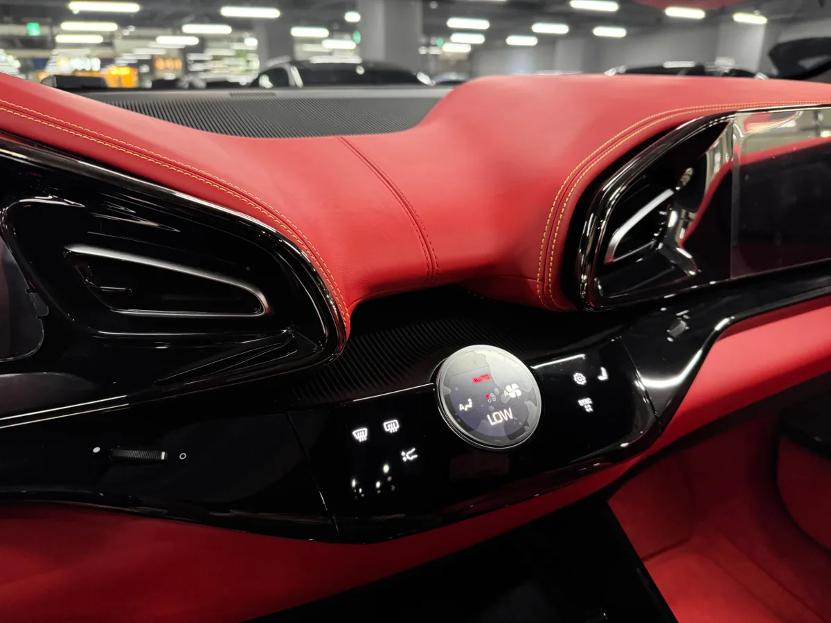 Ferrari Purosangue interior detail