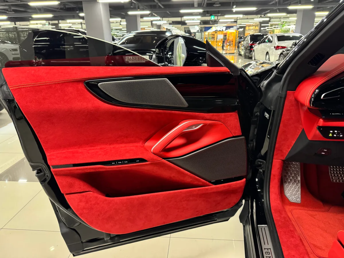 Ferrari Purosangue interior detail