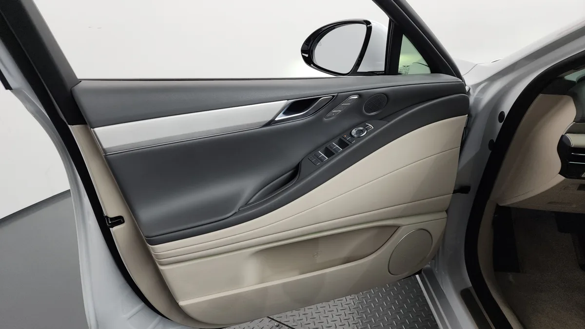 Genesis G80 interior detail