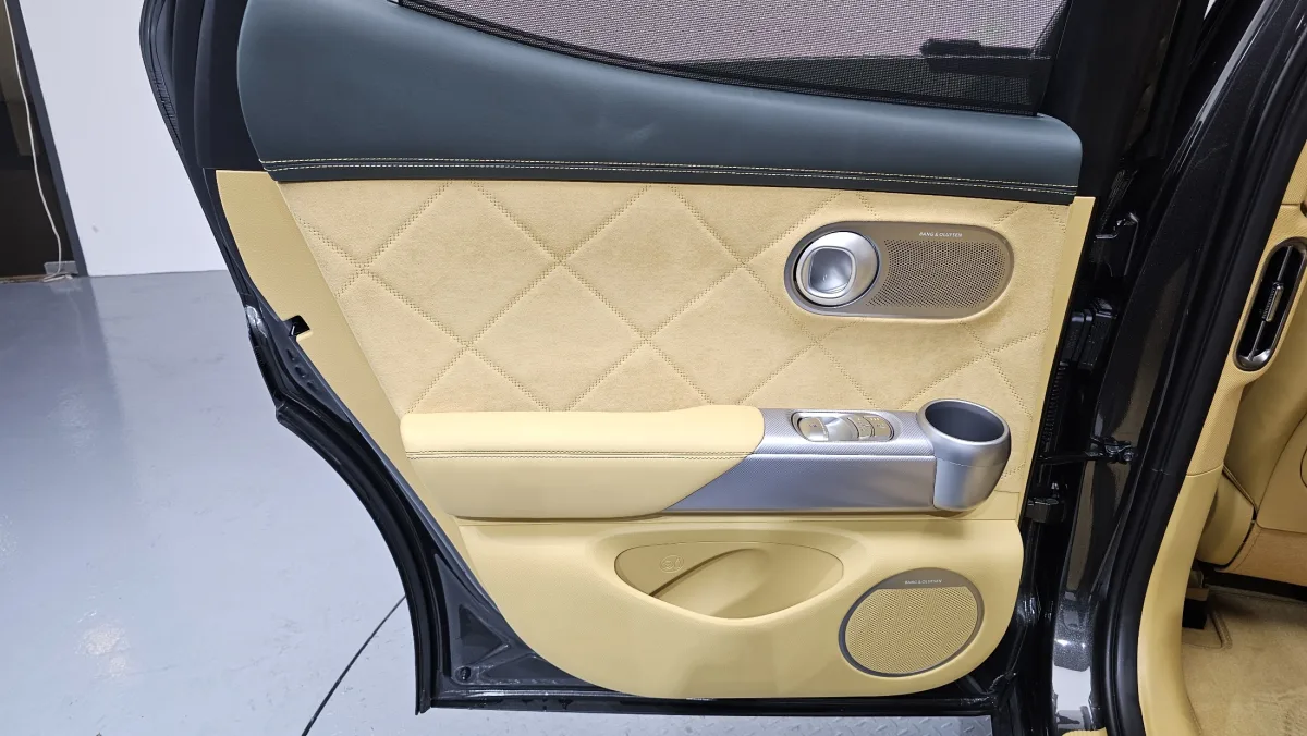 Genesis GV60 interior detail