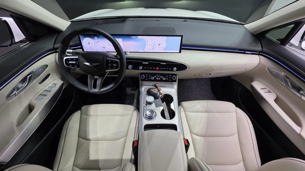 Genesis GV70 interior detail