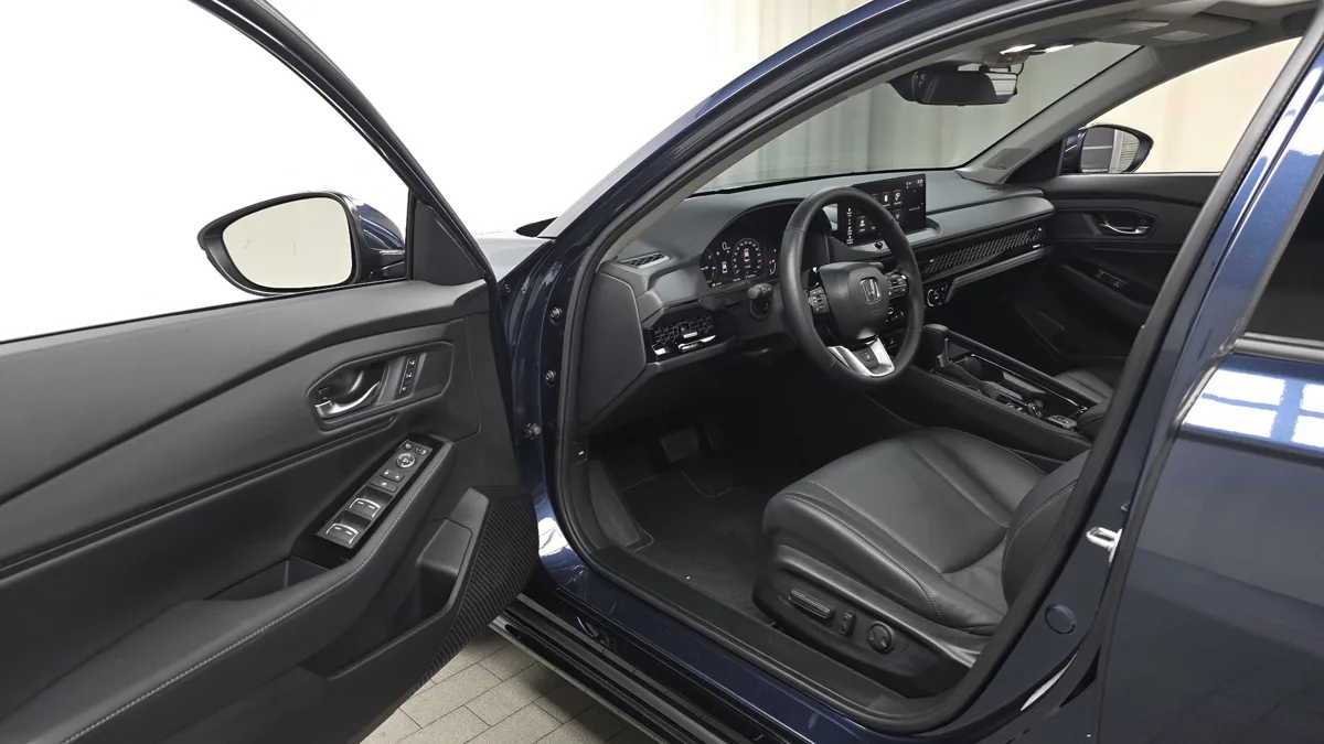 Honda Accord interior detail